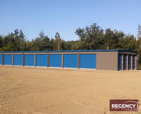mini storage building me