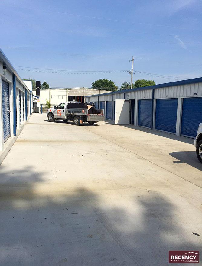 mini-storage-complex-illinois